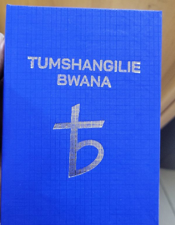 Tumshangilie Bwana Catholic hymnals book